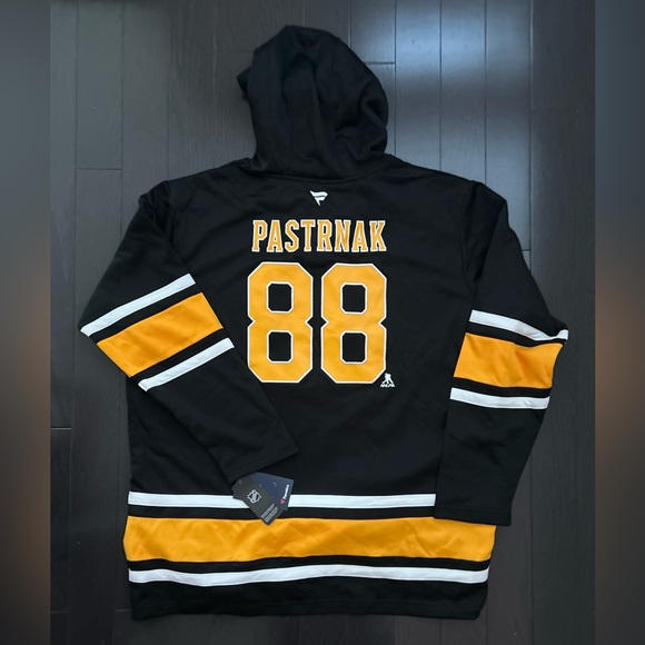 🆕BRUINS PASTRNAK JERSEY HOODIE🔥 💰$157 US dollars OR $218 CDN dollars - Picture 3 of 9